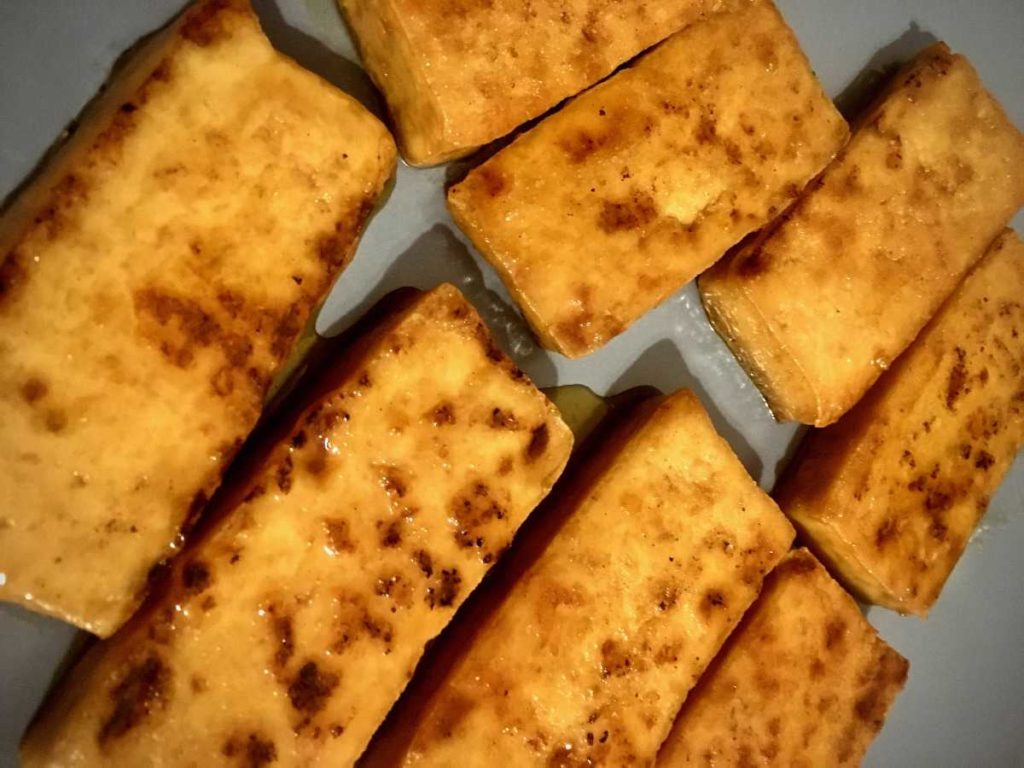 Glasierter Tofu